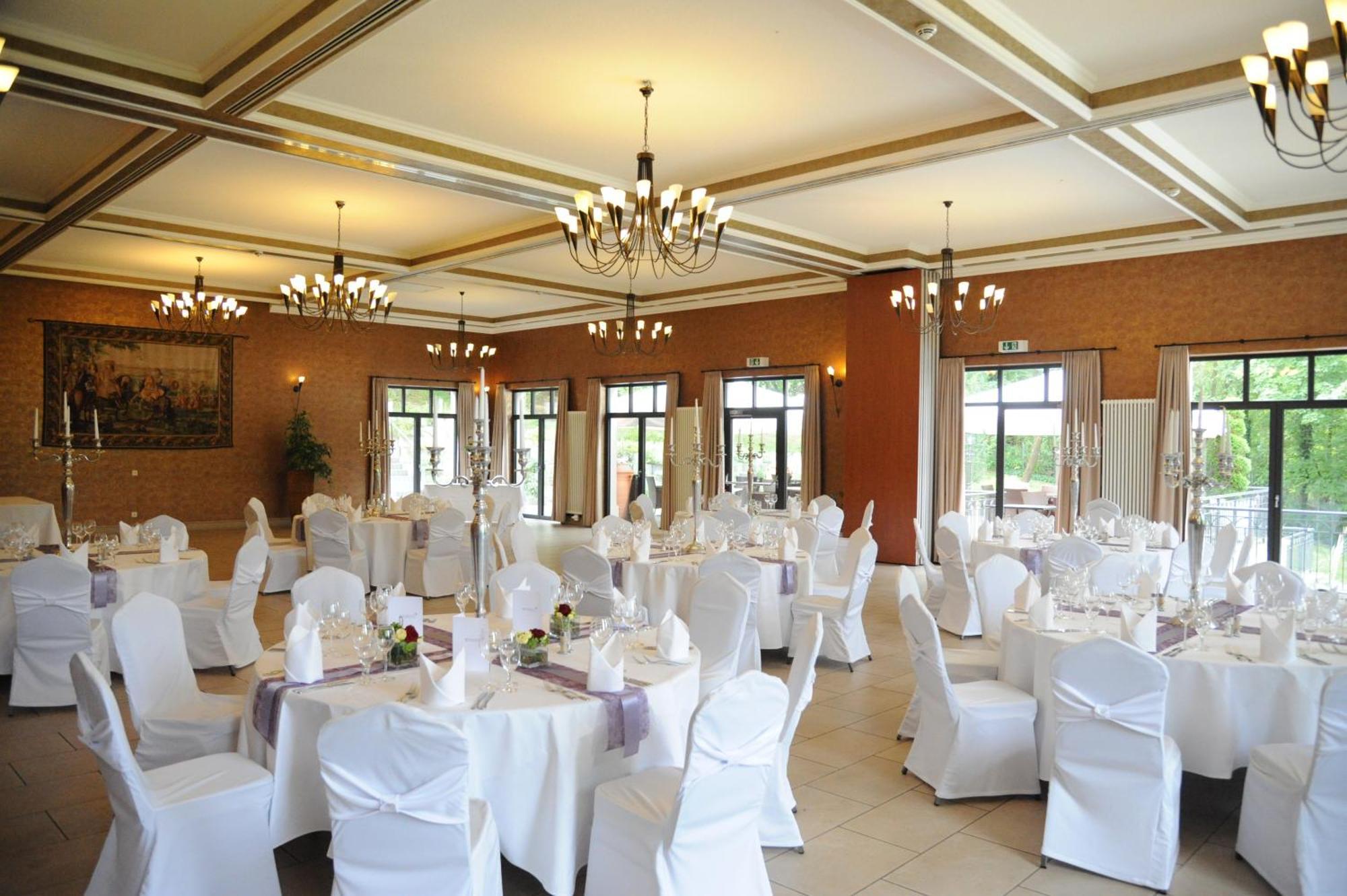 Waldhotel 라인바크 외부 사진